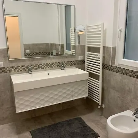 Via Torino- Bilocale A 3 Minuti Dal Mare Arenzano